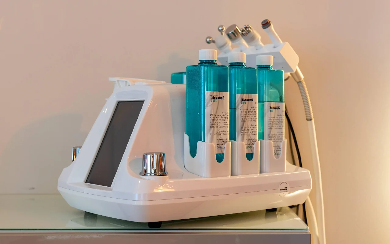 RedTouch PRO Lasergerät für Hautverjüngung
